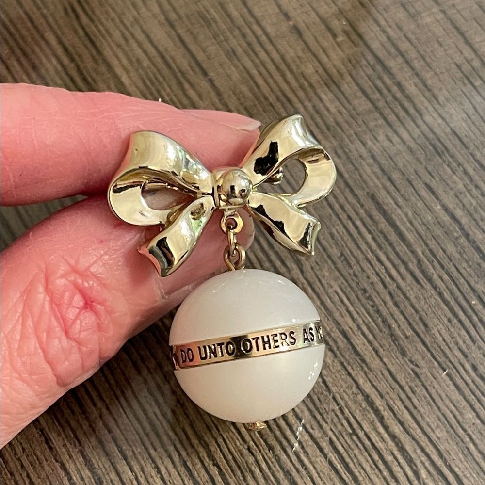 Vintage Gold-tone Bow with White Sphere “DO ON TO OTHERS AS YOU WOULD…." Brooch